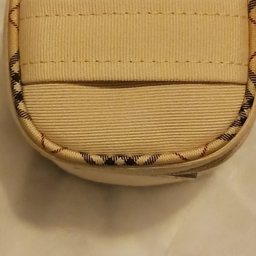 Burberry Pouch